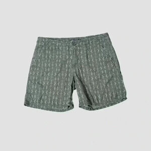 Eddie Bauer Womens Green Design Shorts 6.5 Inseams Size 6